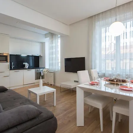 Modern In The Center Szófia