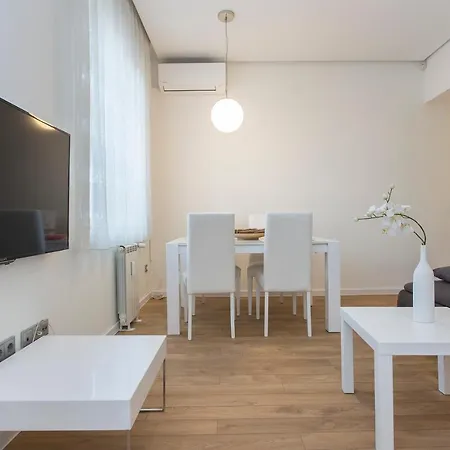 Modern In The Center *