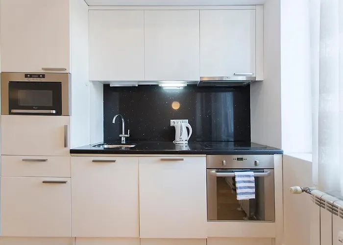 Modern In The Center 索菲亞